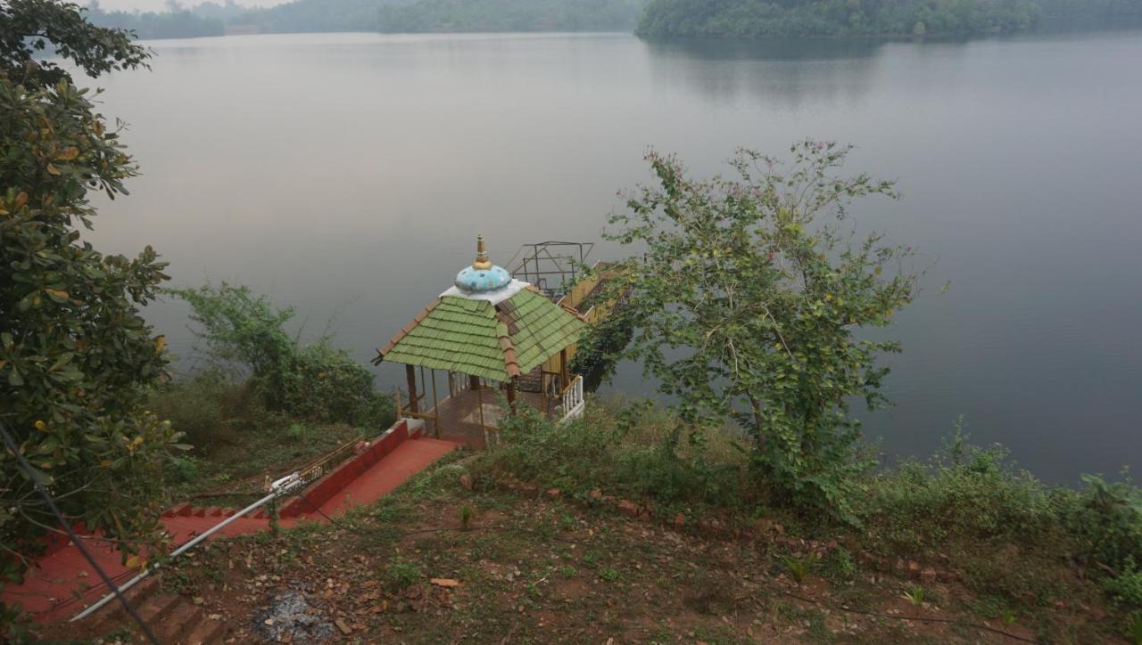 Sona Villa, The Lake Chalet Kudal  Exterior foto