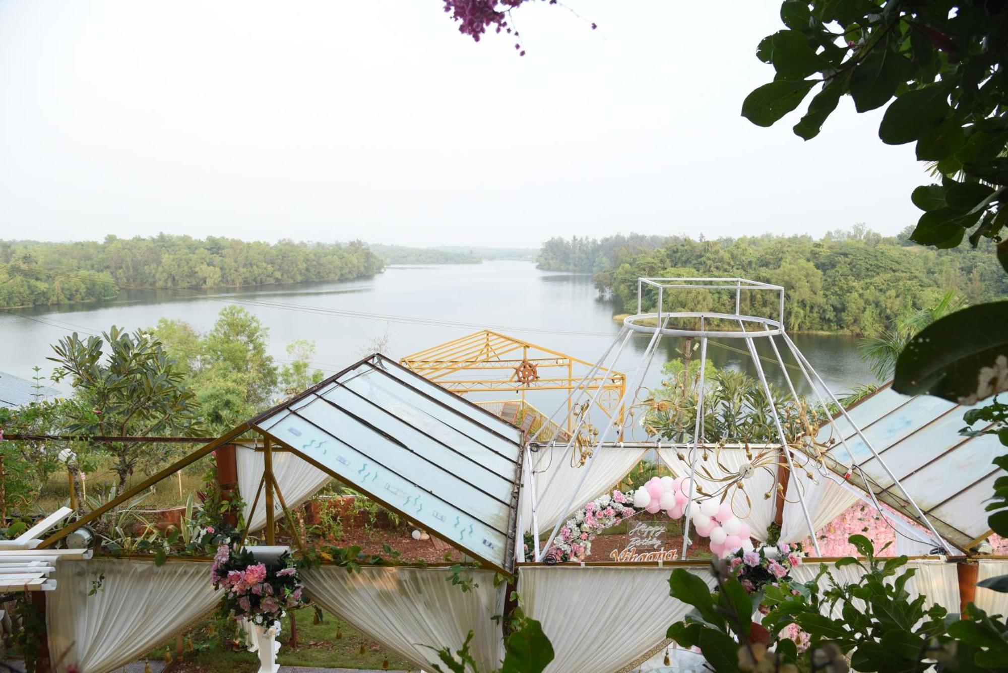 Sona Villa, The Lake Chalet Kudal  Exterior foto
