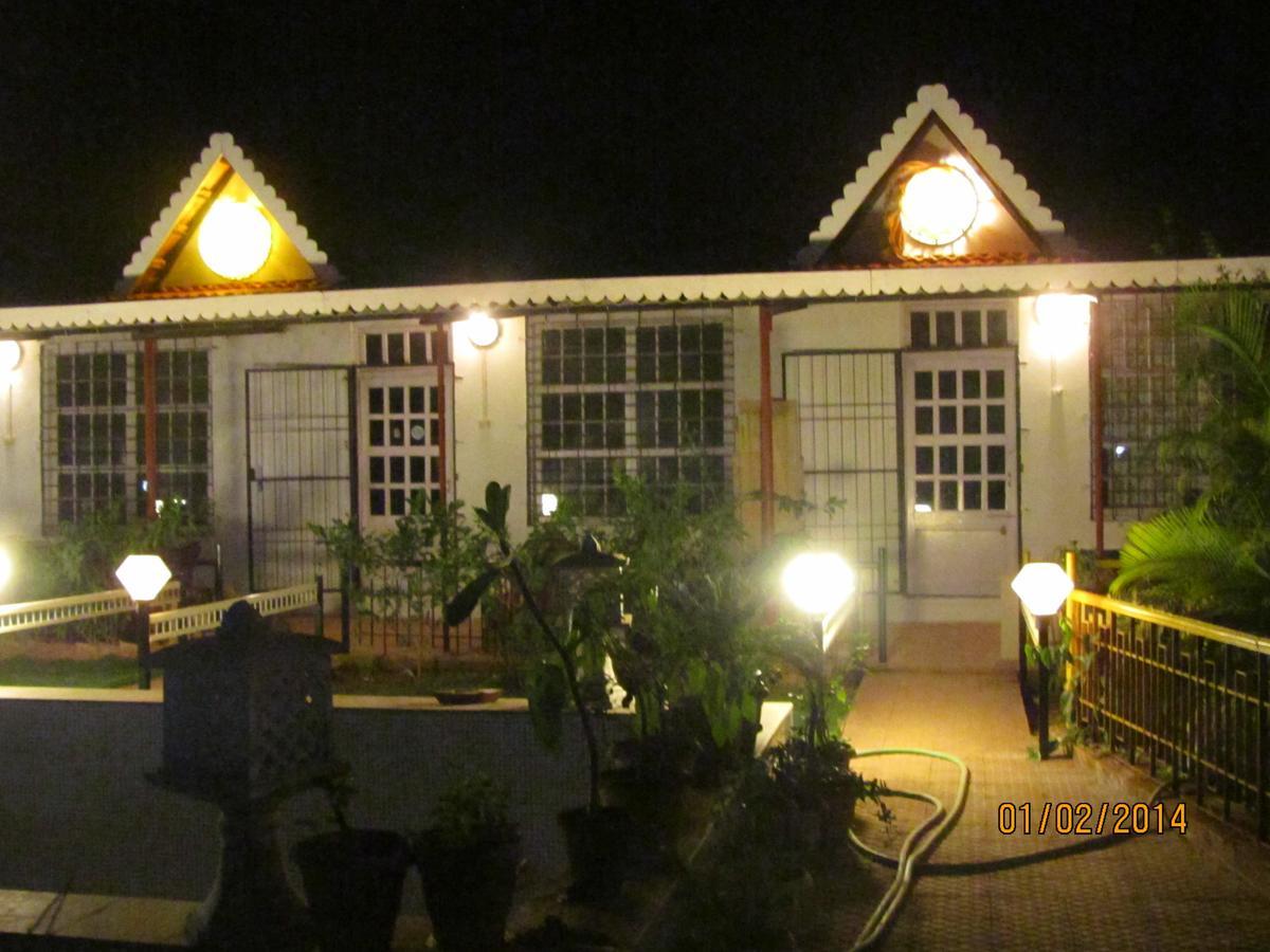Sona Villa, The Lake Chalet Kudal  Exterior foto